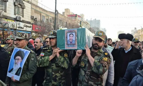 تشییع باشکوه پیکر جانباز شهید علی اصغر آینه در مشهد؛ وداعی که دل‌ها را لرزاند