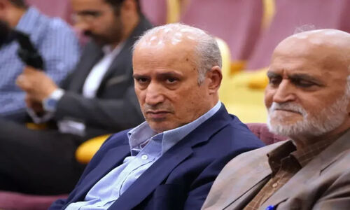 دستور مهم تاج: قطع بازی با شعار نژادپرستانه