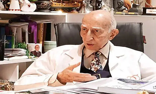 پدر علم ژنتیک ایران فاش کرد: راز ۸۰ درصد سلامت در سبک زندگی مهربانانه و سالم نهفته است!
