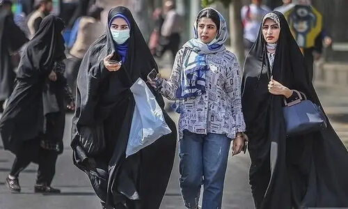 حجاب؛ مسئله‌ای که تبدیل به مسئولیت اجتماعی شده است؟ نگاهی نو به فقه و واقعیت امروز