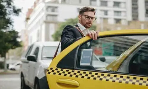 رزرو آنلاین تاکسی بین شهری و تاکسی فرودگاه
