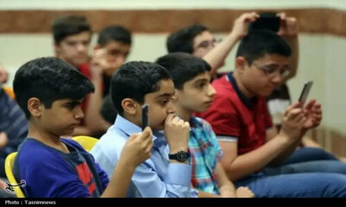 آسیب‌شناسی رابطه علم و دانش‌آموزان نسل Z و آلفا