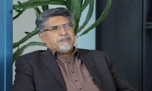 تجربه همتی می‌تواند به ثبات بازار ارز و سرمایه کمک کند