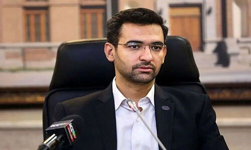 آذری جهرمی: یکی مامور رُک‌گویی با رئیس جمهور شود