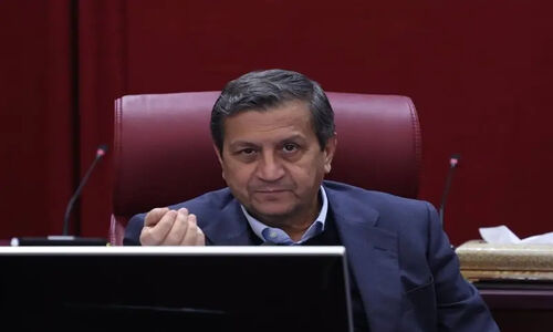 نامه نمایندگان به پزشکیان برای عدم انتصاب همتی به ریاست بانک مرکزی