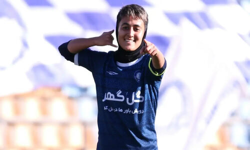 پرسپولیس، رقیب موردعلاقه افسانه در راه خانم گلی؛ «کفش طلا را به پا کن»