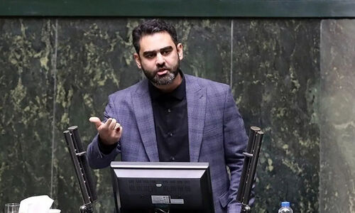 بازگشت همتی، امیرحسین ثابتی را عصبانی کرد