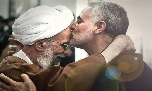 سردار حاج قاسم سلیمانی و علامه مصباح یزدی؛ اشتراکاتی فراتر از نقش‌ها
