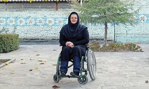 نیره عاکف دیپلم افتخار نشان مشهدالرضا گرفت