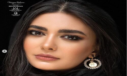 نگاهی به کیک تولد رنگین‌کمانی 45 سالگی لیندا کیانی با دیزاین گل‌های خاص/ وقتی هنر شیرینی‌پزی به اوج می‌رسه!