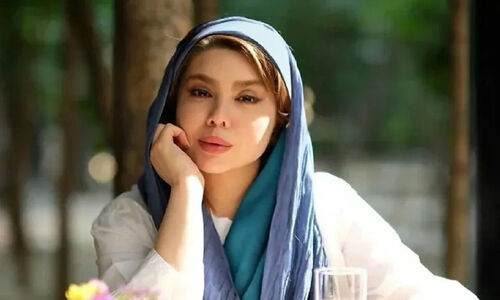 نازنین کریمی؛ از صحنه تئاتر تا عکس جنجالی و رازهای پنهان زندگی شخصی‌اش