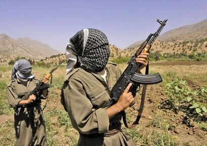 اولین فیلم لحظه شهادت مامور پلیس در درگیری با تروریست‌های جیش‌الظلم