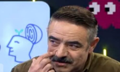 ویدئو/ بساط غیبت امیرحسین قیاسی هم جور شد/ حسن معجونی: با رامبد حال نمیکنم! مهران مدیری و رامبد جوان از جفتشون بدم میاد!
