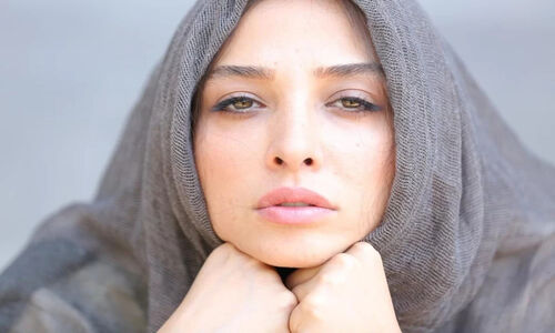 پرتره خانم آناهیتا درگاهی در 38 سالگی / جذابیتش تمومی نداره!