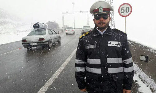 ترافیک نیمه‌سنگین در محورهای منتهی به تهران / بارش برف و باران در 6 استان کشور