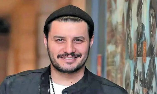 چهره متفاوت جواد عزتی در پشت صحنه جنجالی فصل دوم سریال «وحشی»