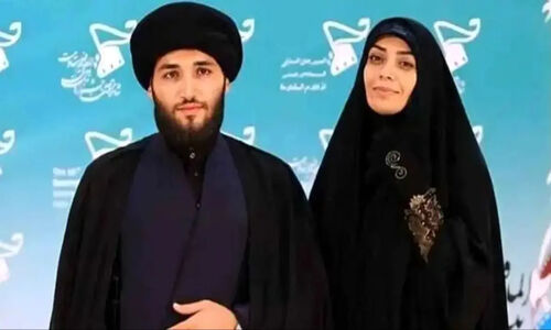 عکس ها / نگاهی به خونه زندگی ساده ولی امروزی الهام چرخنده/ سلیقه بیست الهام چرخنده برای چیدمان کاناپه
