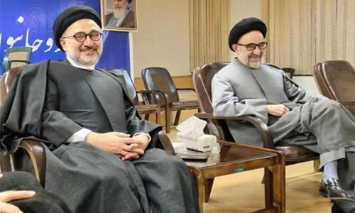 ابطحی با واکنشی قاطع شایعه خروج خاتمی برای درمان را تکذیب کرد!