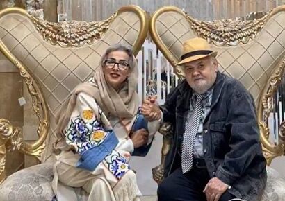 نگاهی به چیدمان منزل شاهانه و مجلل «اکبر عبدی» کمدین نوستالژی و همسرش/ از مبلمان سلطنتی و مدرن تا چراغ های سنتی و کتابخانه پر ار کتاب