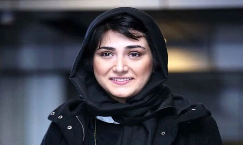 سفر در زمان | باران کوثری در آغوش برادرش