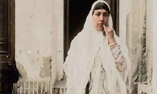 قاب تاریخ؛ از «زن رقصنده» تا «خرهای الوارکش»