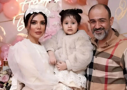 عکس ها / نگاهی به چیدمان مدرن خانه مهران غفوریان با سلیقه همسر زیبایش/ از تابلوی مینیاتوری تا دکور آجری  با آشپزخانه ای با طرح چوب و بیلیارد خانگی