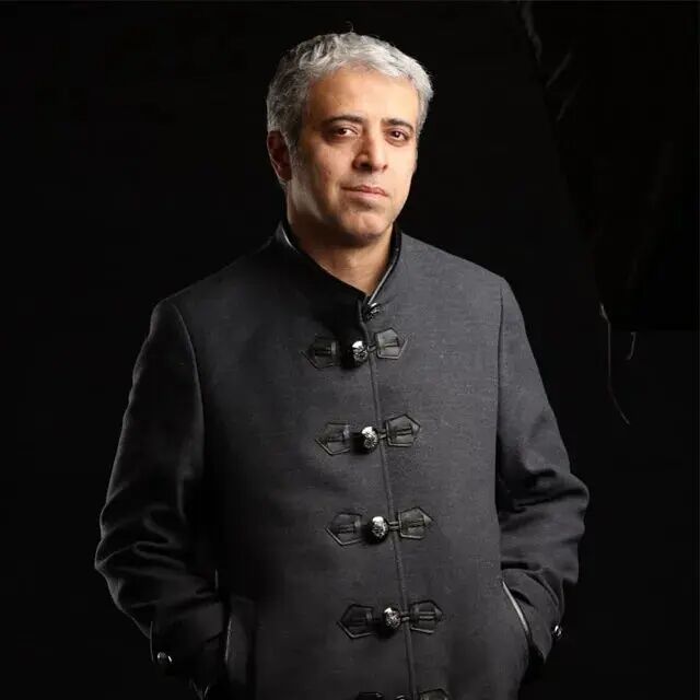 ایوب آقاخانی