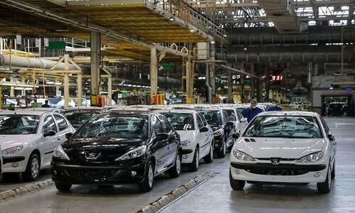 قیمت خودرو داخلی و مونتاژی ۲ مهر ۱۴۰۴؛ بازار در شوک دلار و رکود سنگین