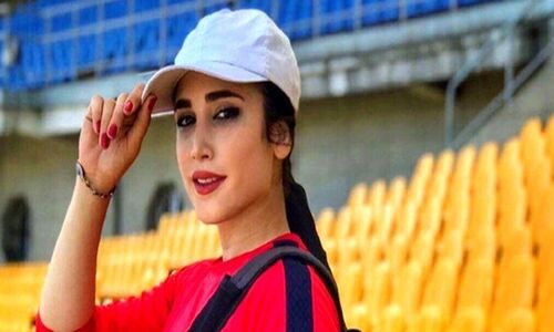 نگاه روز | عکس های فائزه نسائی و تمریناتش با لباس ورزشی چسبان در پارک جنگلی