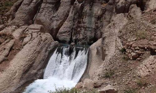 باورنکردنی / چشمه کوهرنگ، پرآب‌ترین چشمه ایران خشک شد